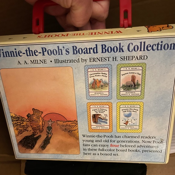Vintage Winnie the Pooh Book set - Picture 2 of 3